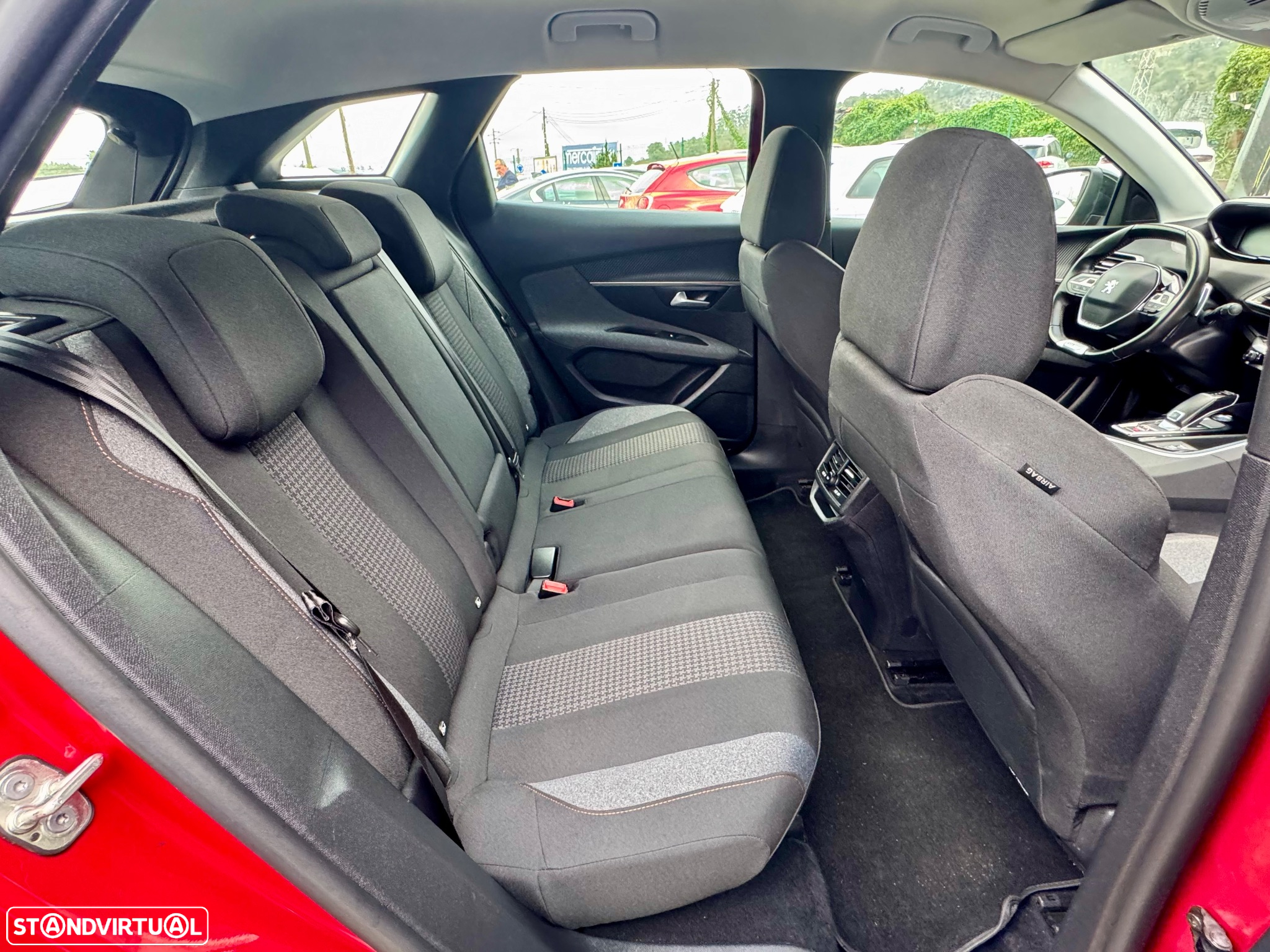 Peugeot 3008 1.5 BlueHDi GT EAT8 - 47