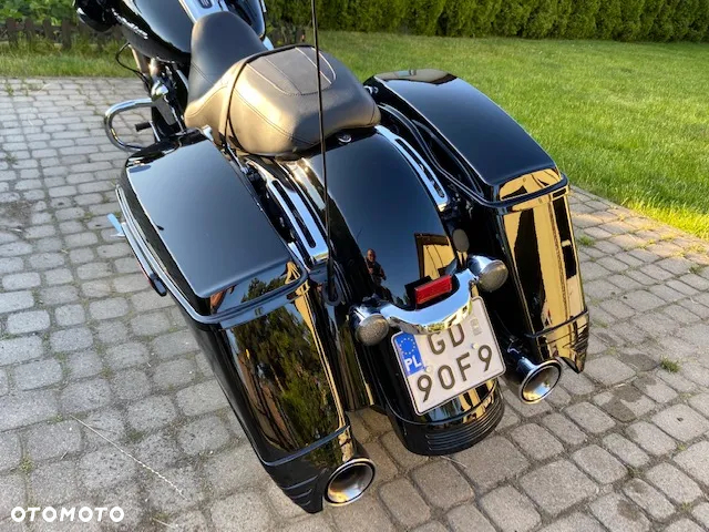 Harley-Davidson Touring Road Glide - 13