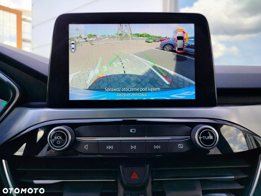 Ford Kuga 2.5 FHEV AWD Titanium eCVT - 22