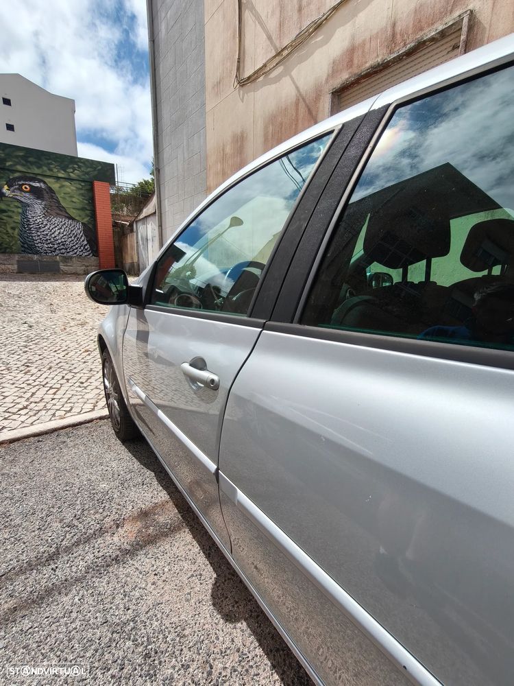 Renault Clio 1.5 dCi Dynamique S - 3