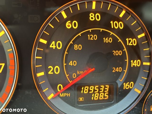 Infiniti FX - 18