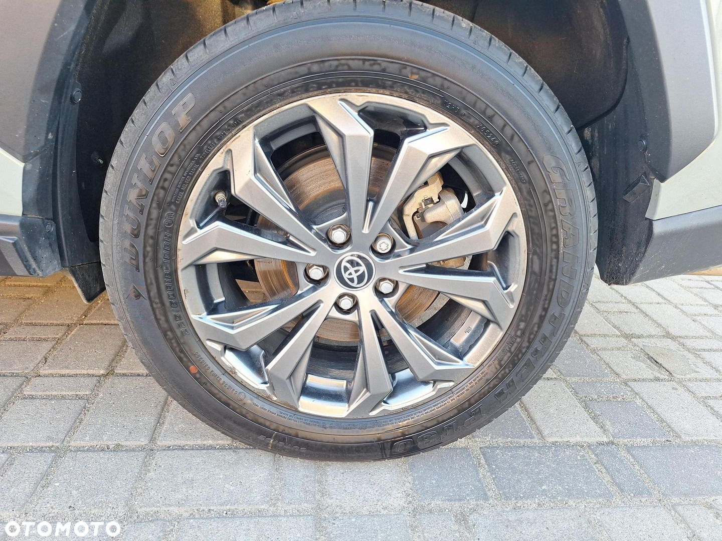 Toyota RAV4 - 23