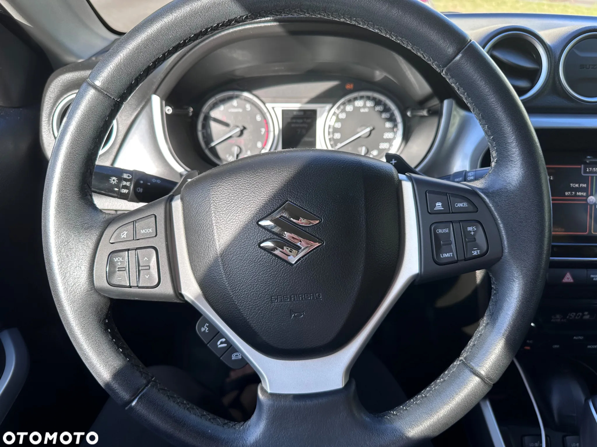 Suzuki Vitara 1.6 Premium 4WD - 7