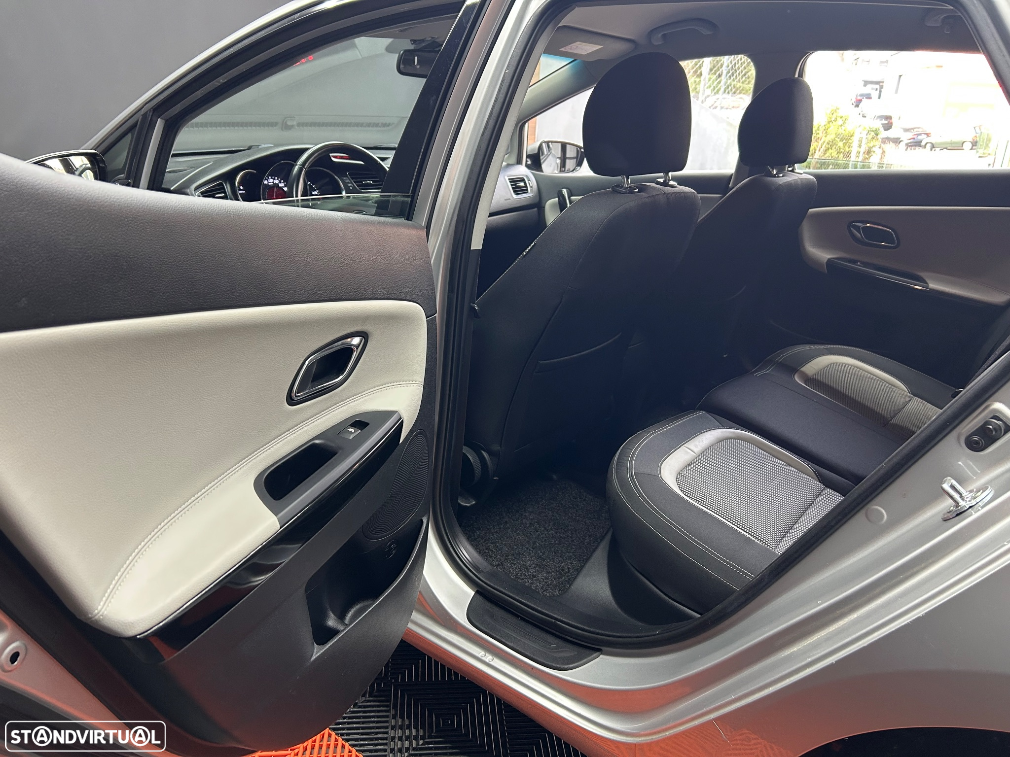 Kia Ceed 1.6 CRDi ECO - 34