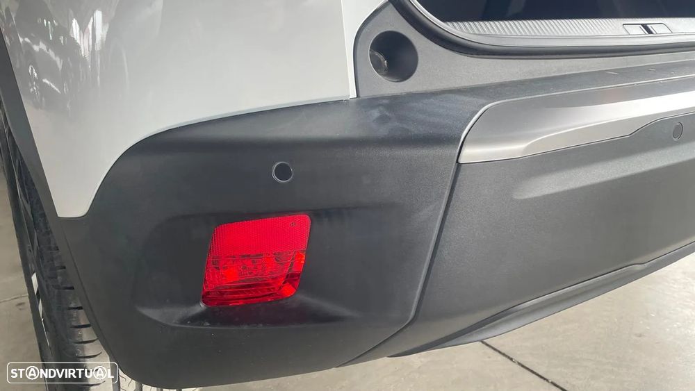 Peugeot 2008 1.2 PureTech Allure Pack - 30