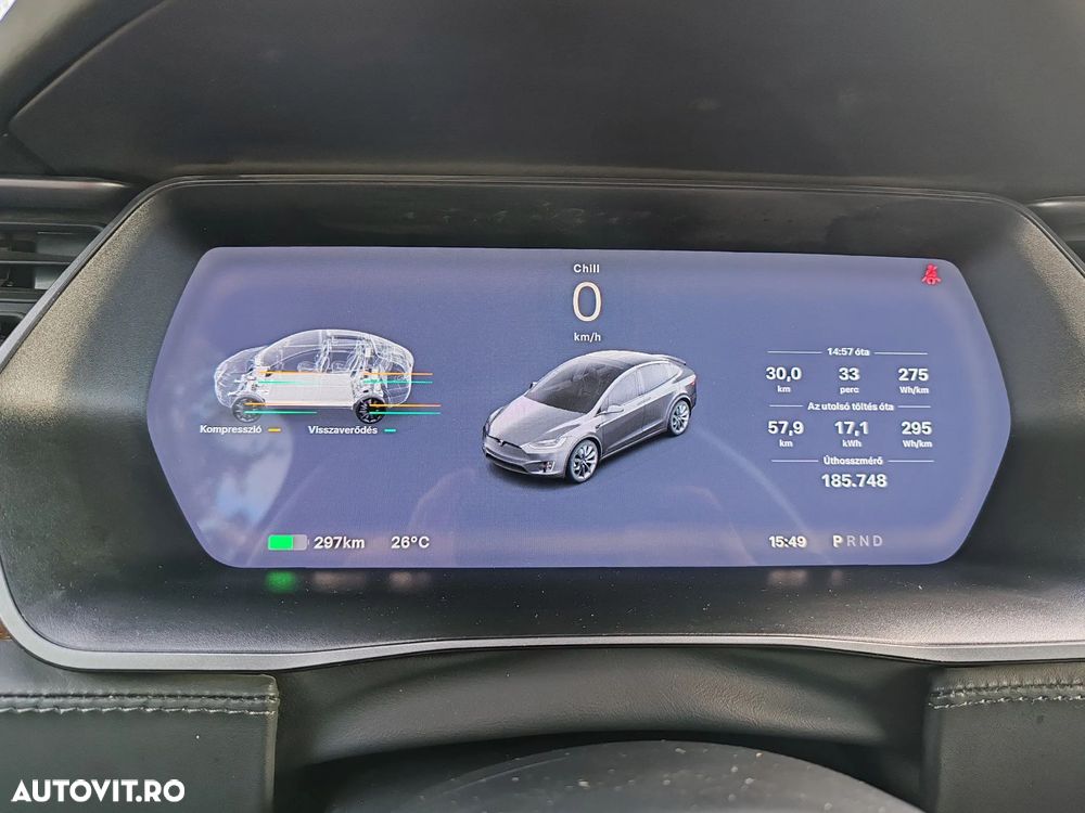 Tesla Model X - 13