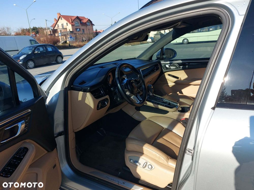 Porsche Macan S - 12