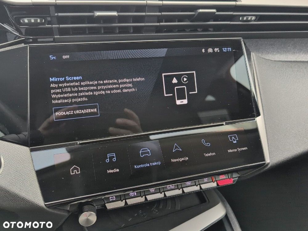 Peugeot 408 1.6 Plug-In Hybrid 225 Allure EAT8 - 23