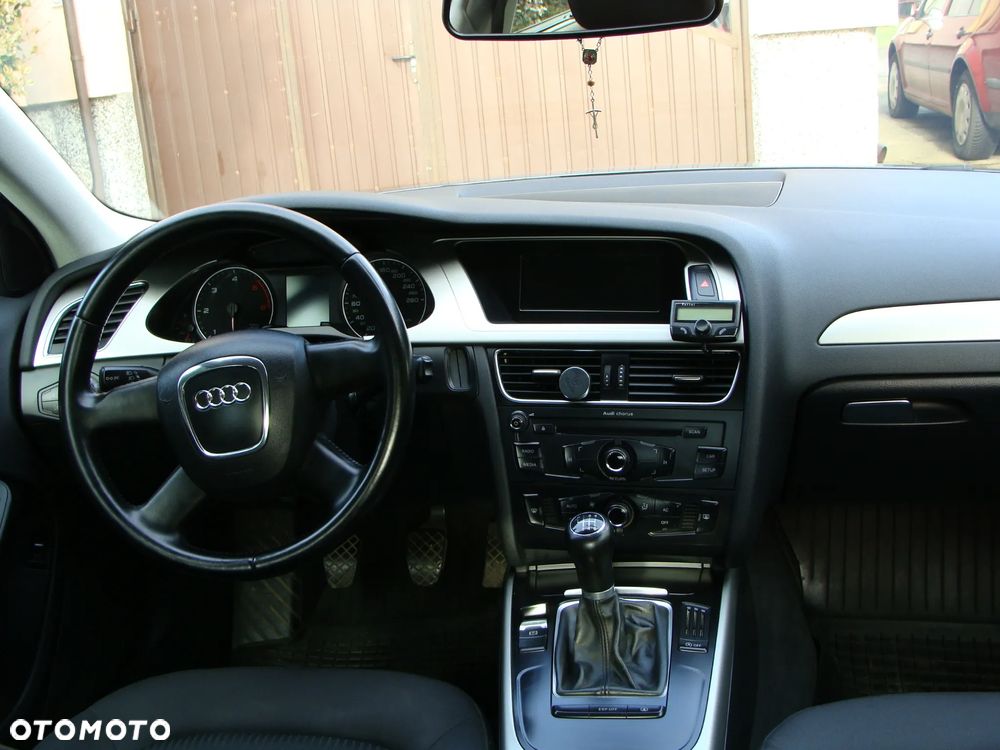 Audi A4 Limousine 2.0 TDI - 17