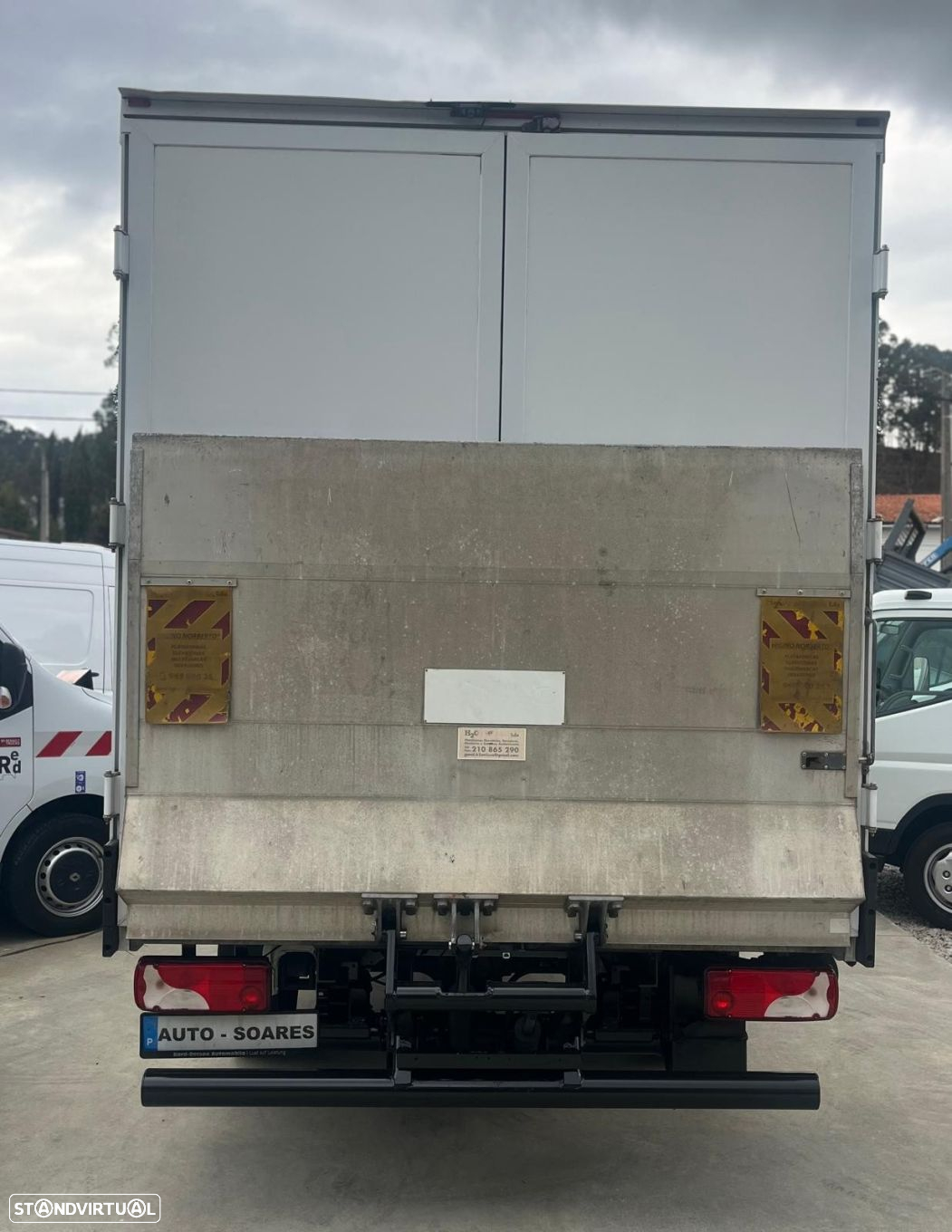 Mercedes-Benz Sprinter 316 c/ Plataforma - 15
