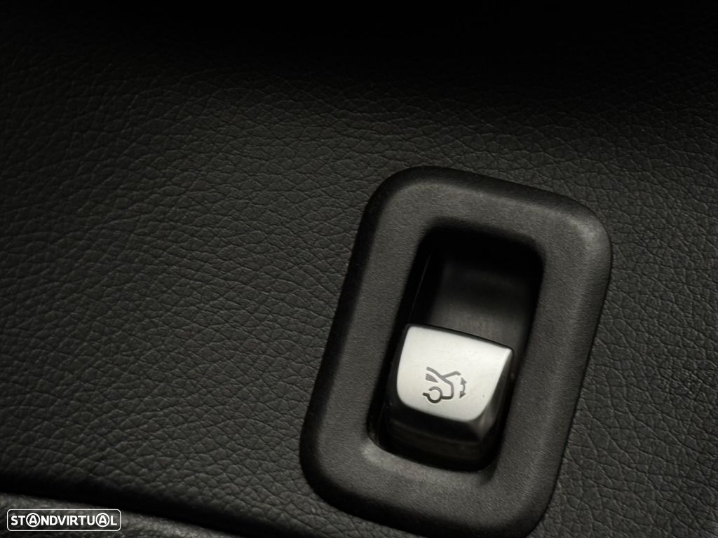 Mercedes-Benz C 200 d Station 9G-TRONIC AMG Line - 32