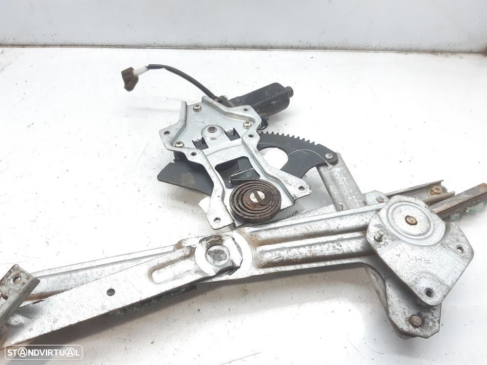ELEVADOR DE VIDRO FRONTAL DIREITO MITSUBISHI GALLOPER 1998 - 2