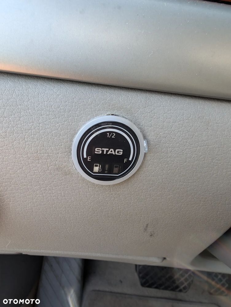 Audi A8 4.2 FSI L Quattro - 13