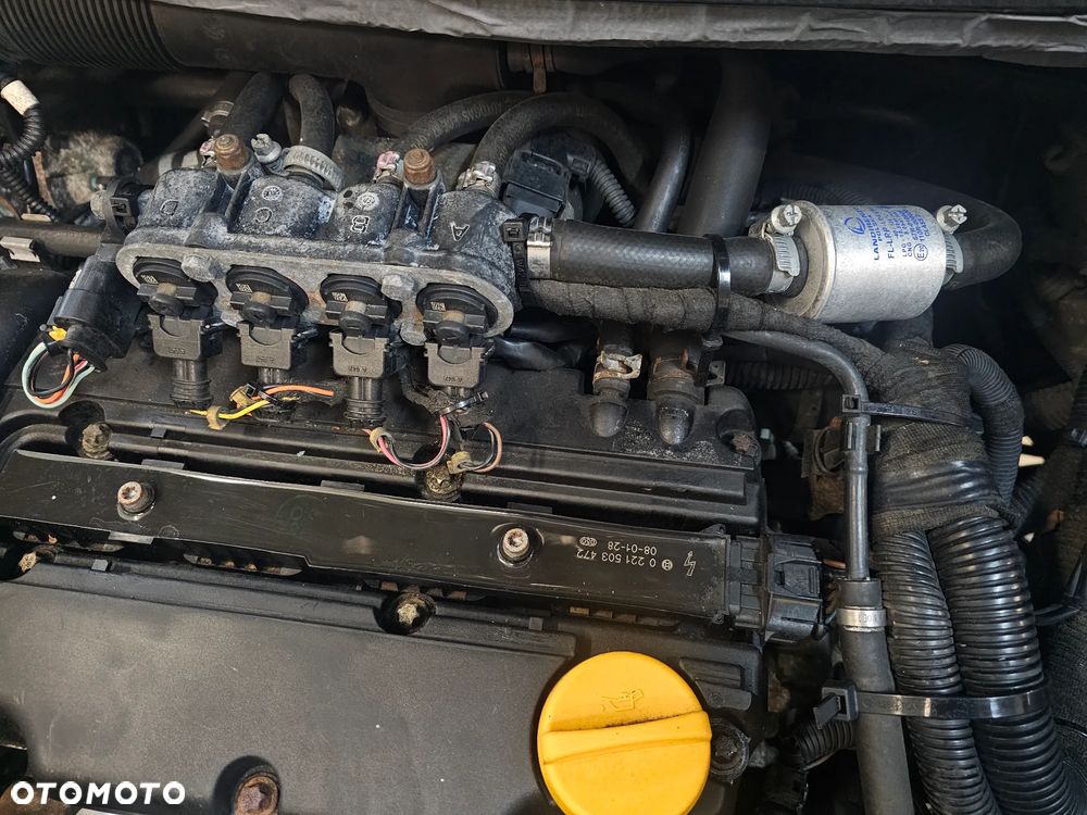 Opel Corsa 1.4 16V Sport - 38