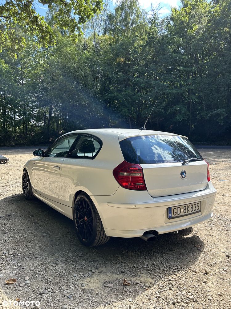 BMW Seria 1 120d - 4