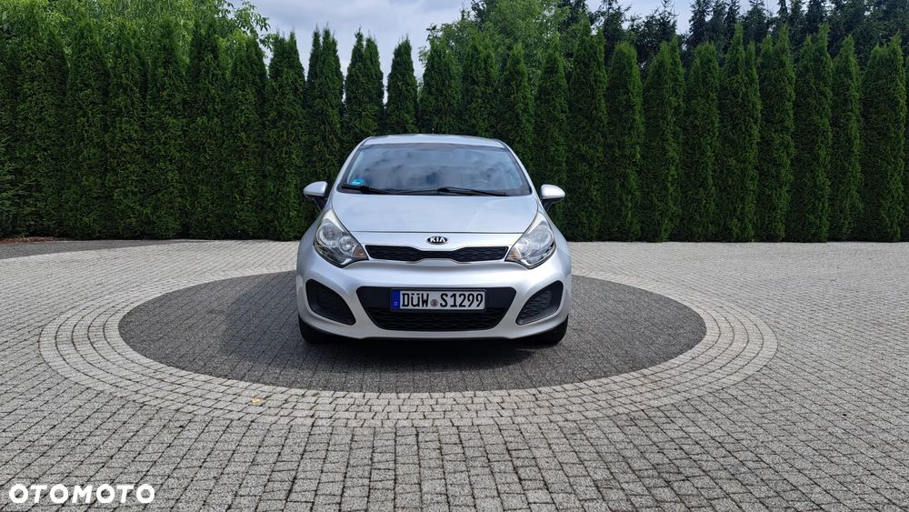 Kia Rio 1.2 Fifa World Cup Edition - 2
