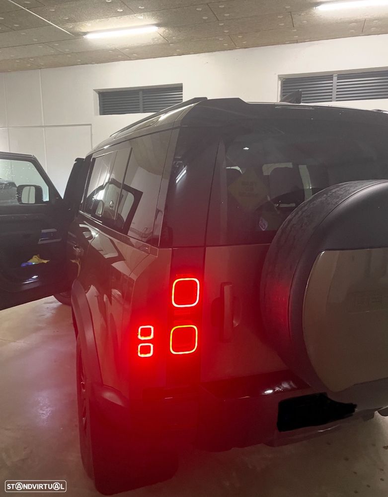 Land Rover Defender 2.0 D 110 AWD HSE - 15