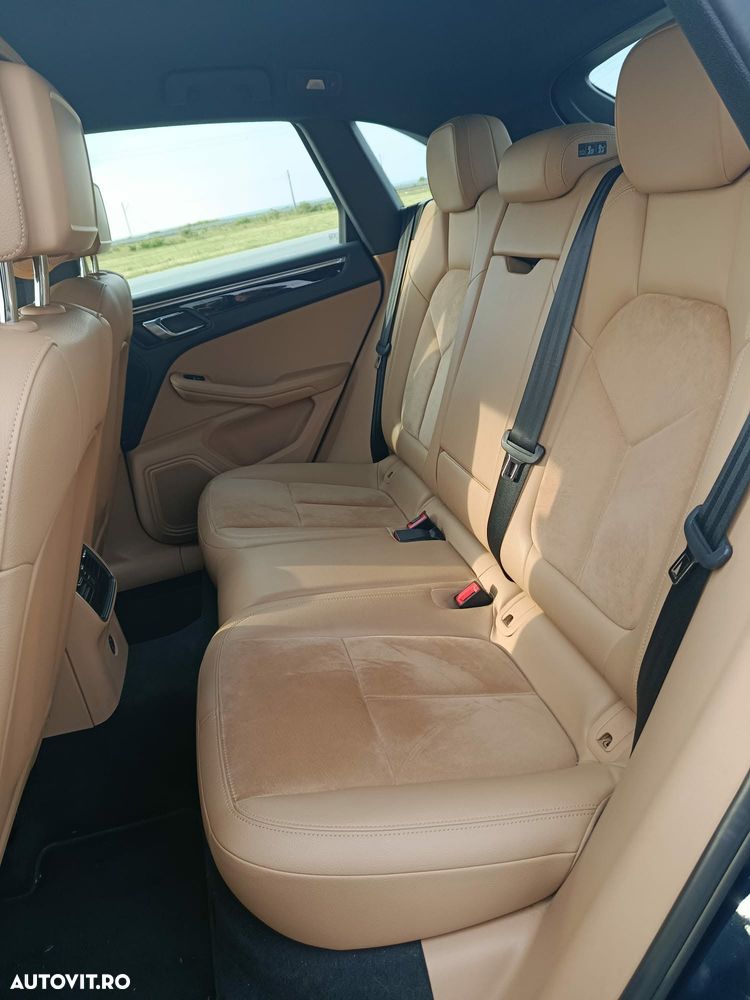 Porsche Macan - 8