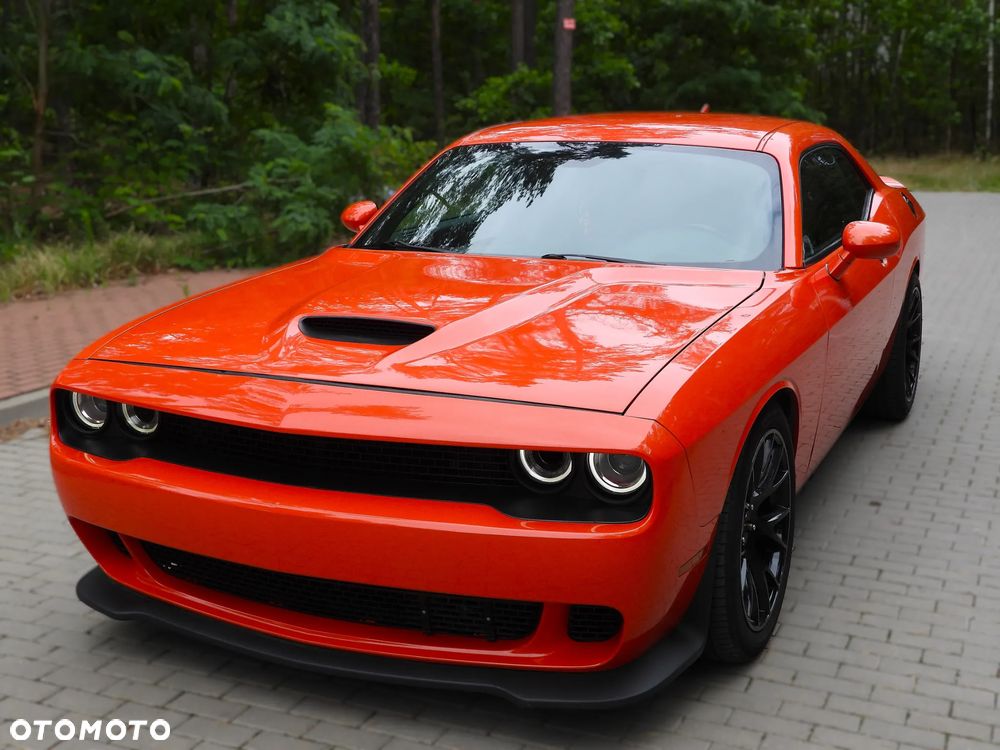 Dodge Challenger - 3