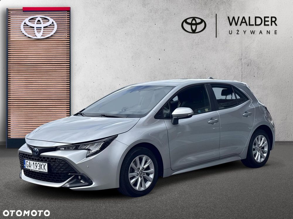 Toyota Corolla - 1