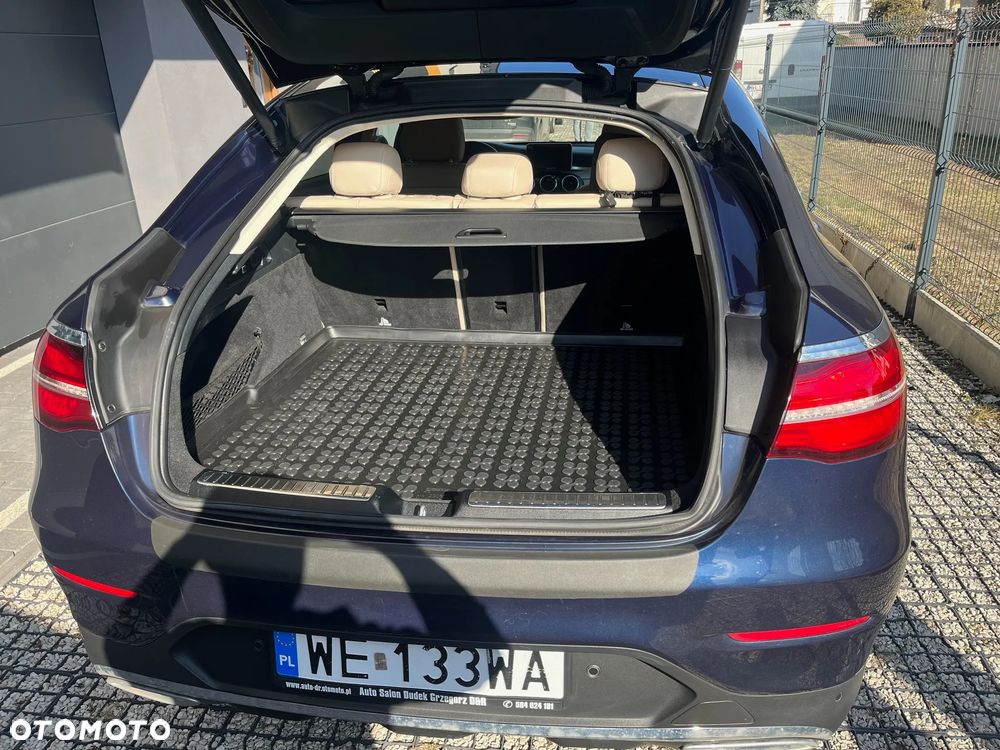 Mercedes-Benz GLC - 12