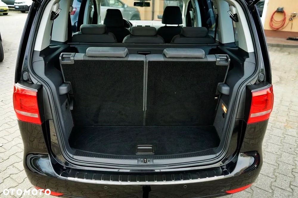 Volkswagen Touran 1.6 TDI DPF BlueMot Trendline - 34