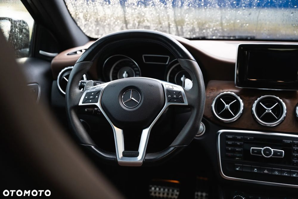 Mercedes-Benz GLA 45 AMG 4-Matic - 4