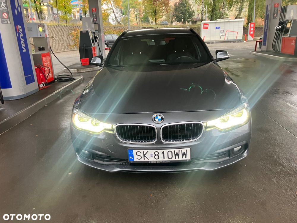 BMW Seria 3 316d Touring - 25
