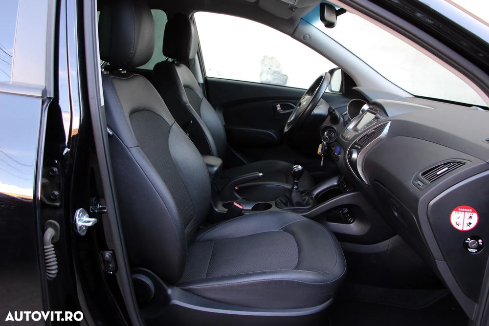Hyundai ix35 2.0 CRDI 4WD Premium - 8
