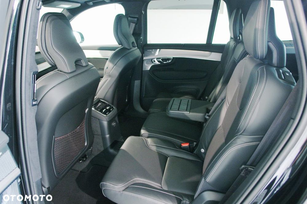 Volvo XC 90 T8 AWD Plug-In Hybrid Ultra Black Edition 7os - 17