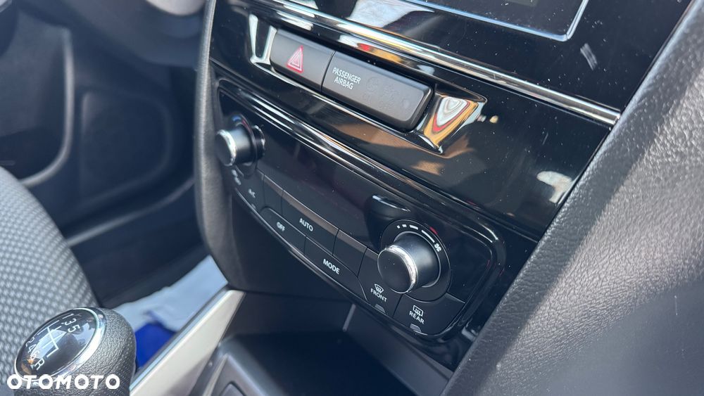 Suzuki Vitara 1.4 Boosterjet Hybrid Allgrip Comfort+ "SHINKAI" - 28