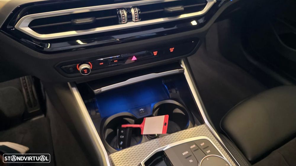 BMW 320 e Pack Desportivo M Auto - 45