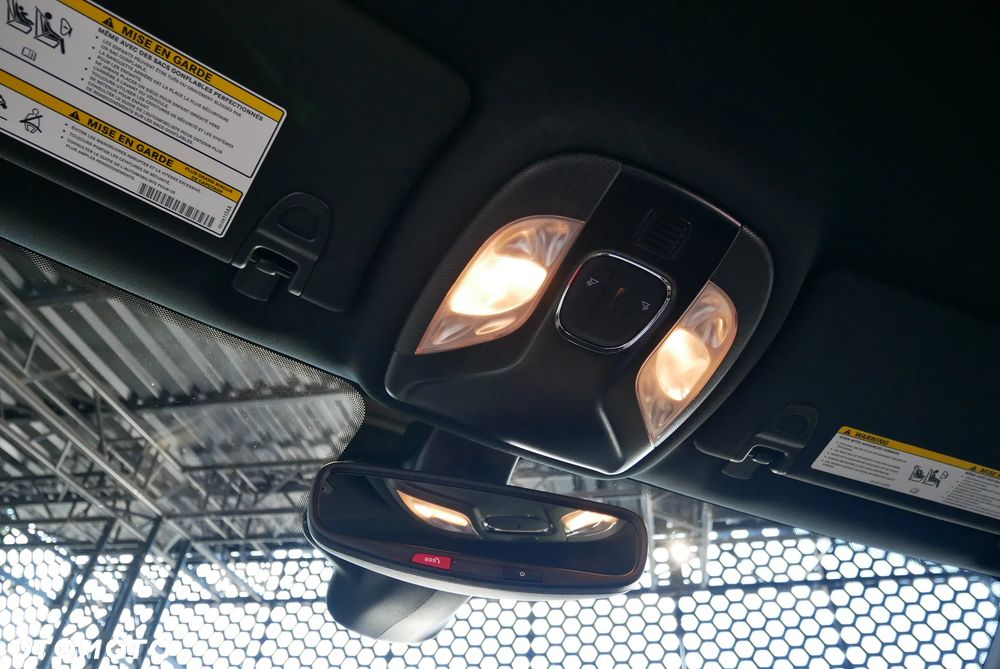 Jeep Compass - 24
