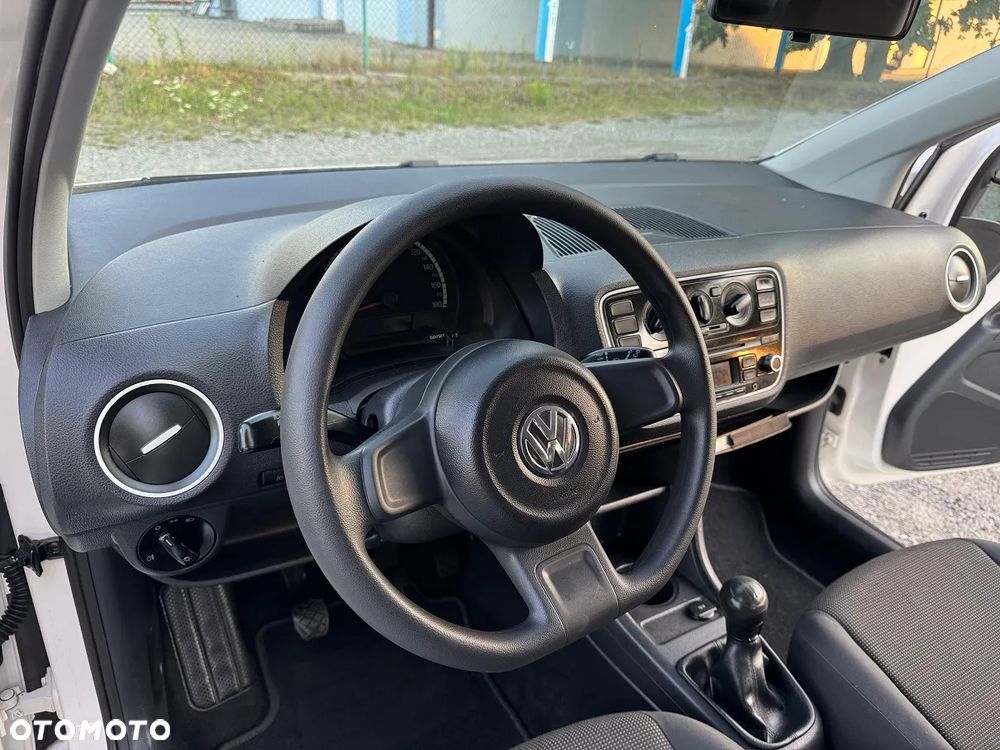 Volkswagen up! - 27