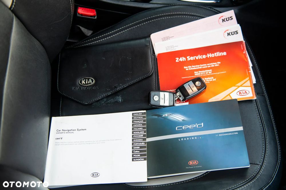 Kia Ceed 1.6 GDI DCT Platinum Edition - 40
