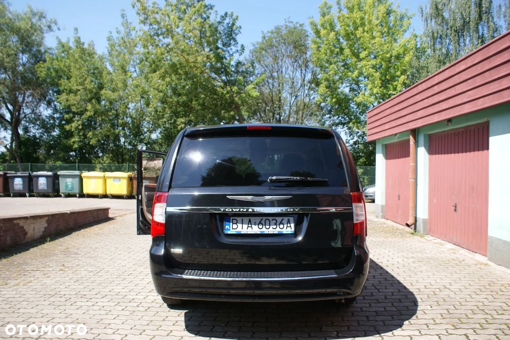 Chrysler Town & Country 3.6 Touring - 24