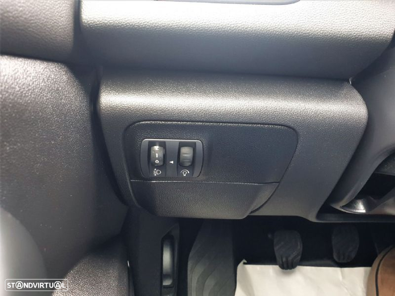 Renault Mégane 1.5 Blue dCi Limited J17 - 11