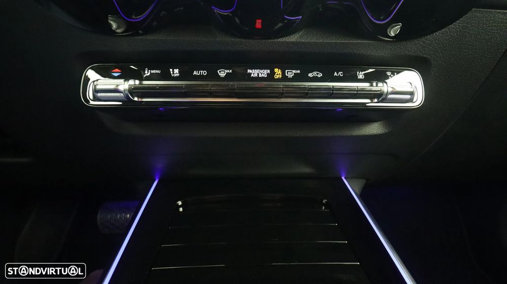 Mercedes-Benz EQB 350 4Matic Progressive - 24