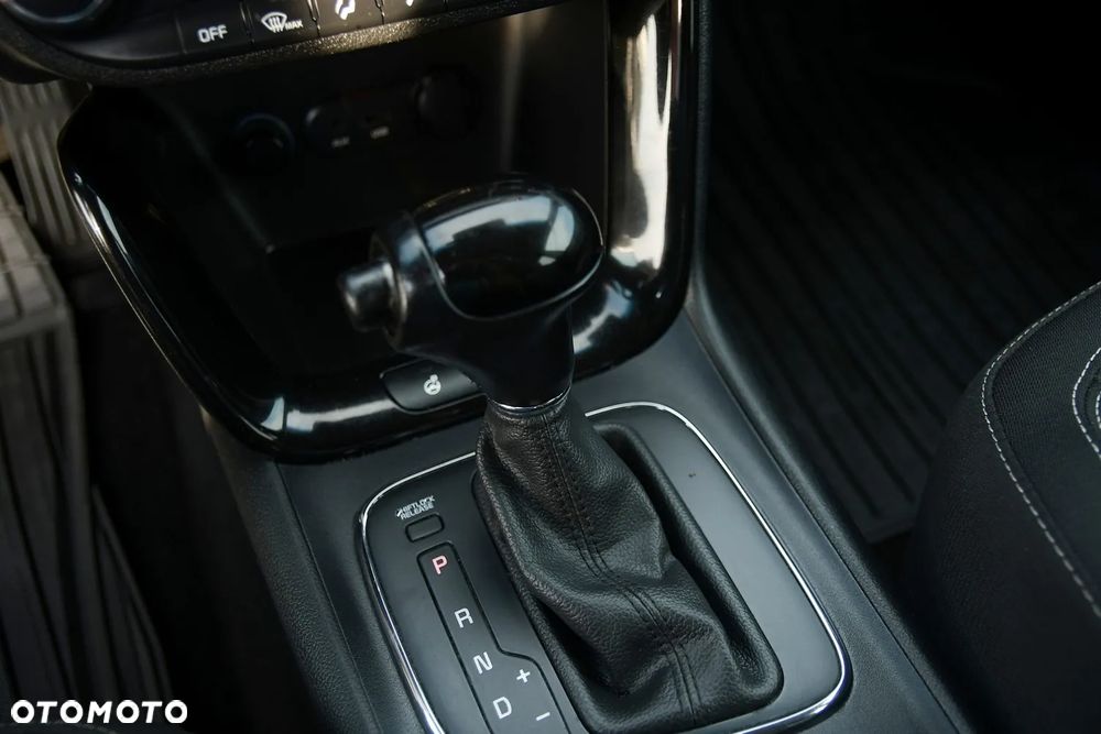 Kia Ceed 1.6 GDI DCT Platinum Edition - 29