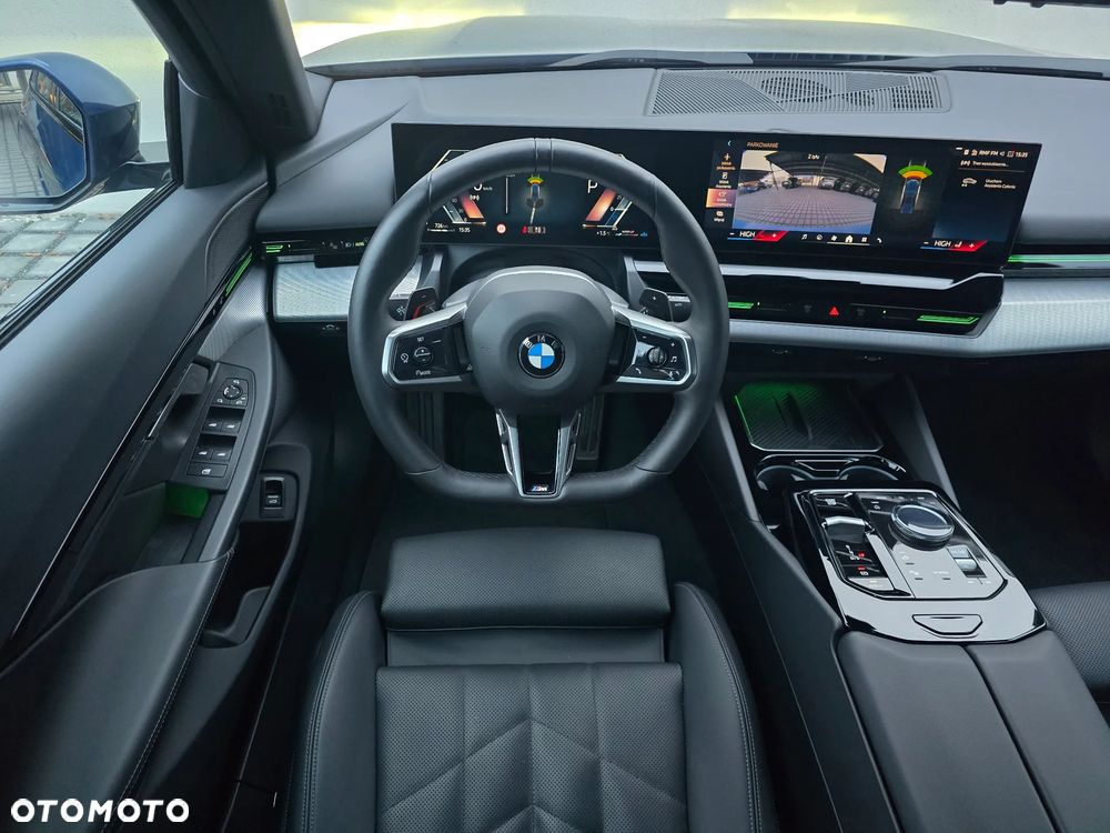 BMW Seria 5 520d xDrive - 9