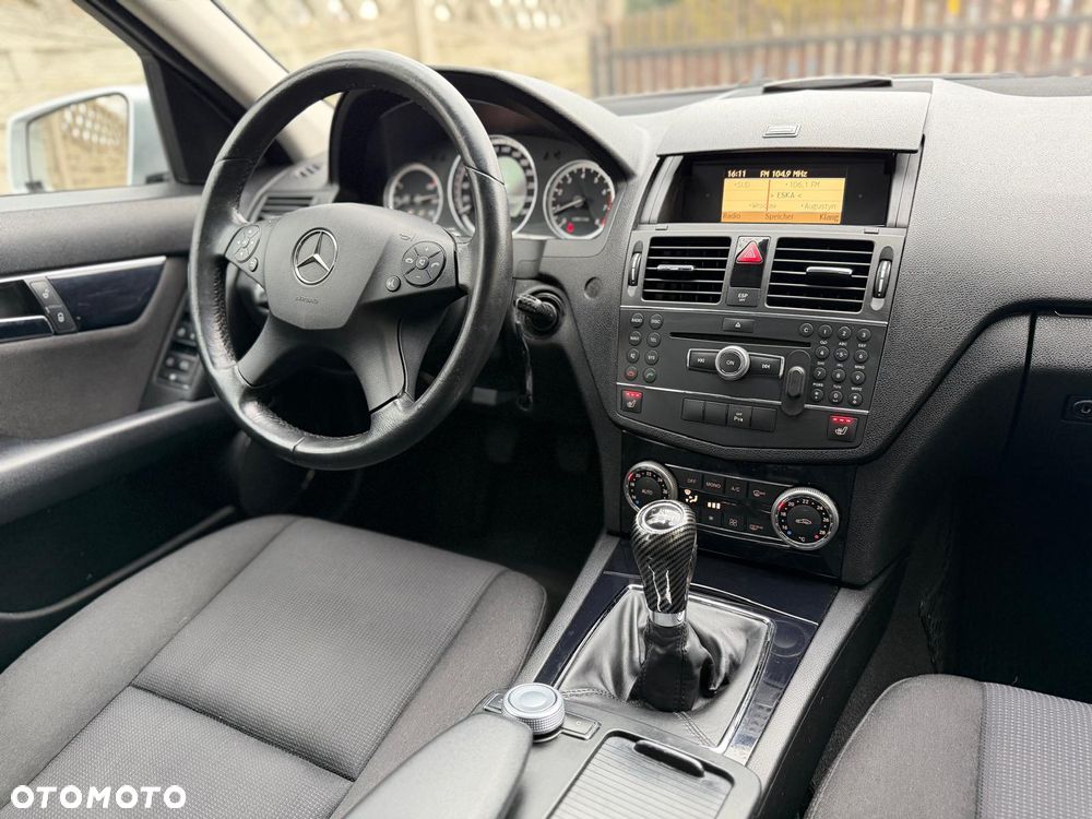 Mercedes-Benz Klasa C 180 Kompressor - 22