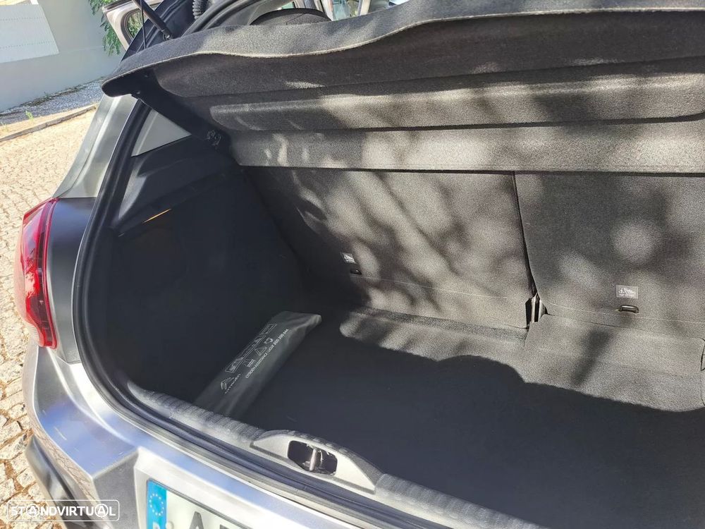 Citroën C3 1.2 PureTech C-Series - 21