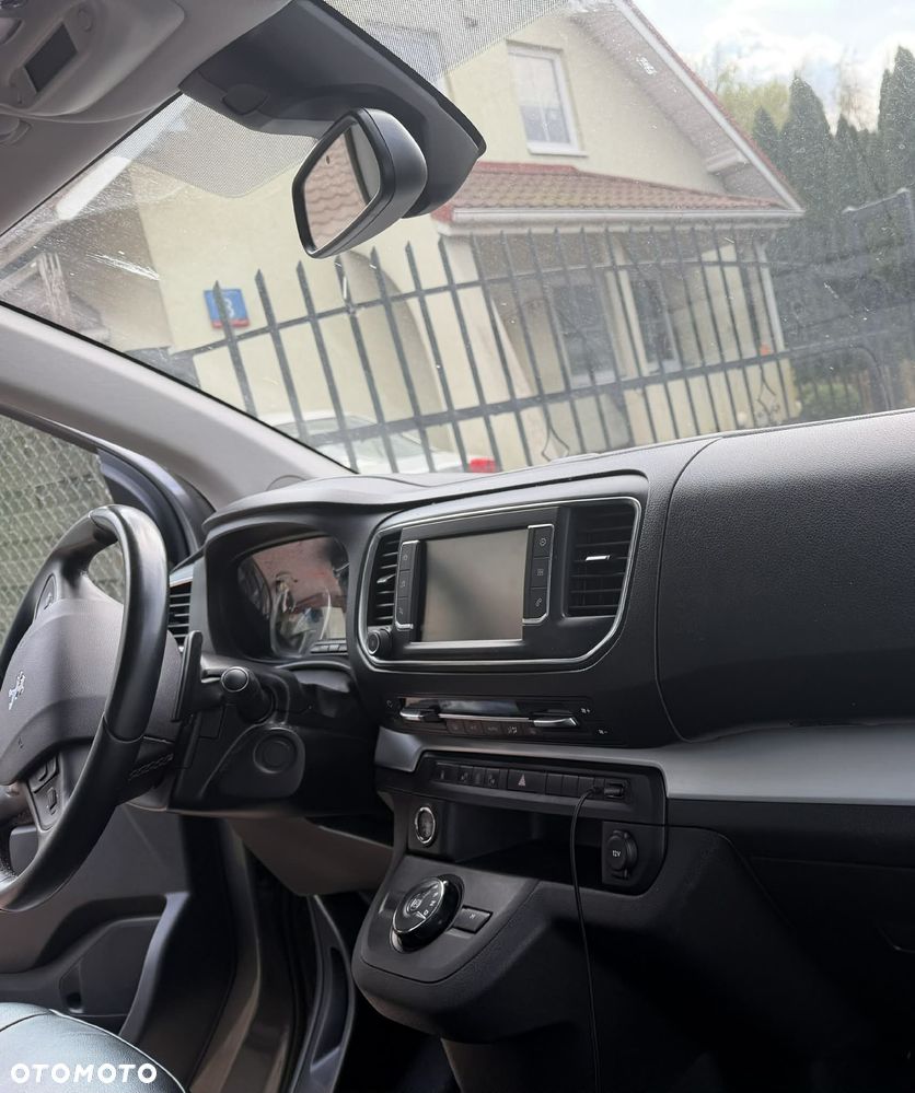 Peugeot Traveller 2.0 BlueHDi Long Business - 17