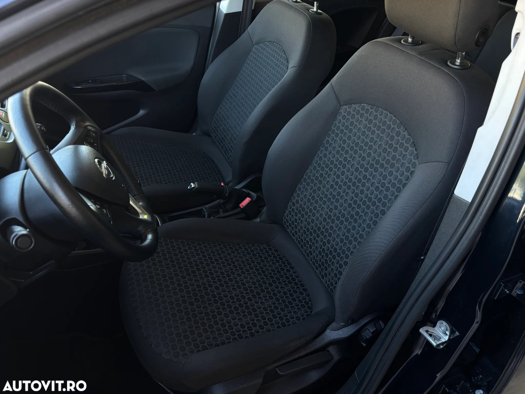 Opel Corsa 1.4 ECOTEC Active - 24