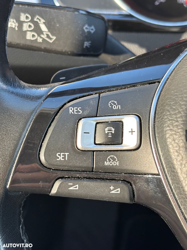 Volkswagen Passat - 8