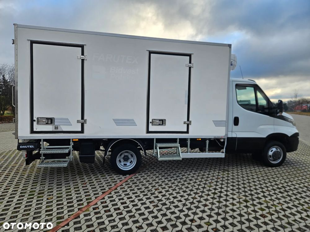 Iveco Daily 50-150 Chłodnia/ Mroźnia Dwie Komory, Wejście 400V, Winda 1000 kg. - 19