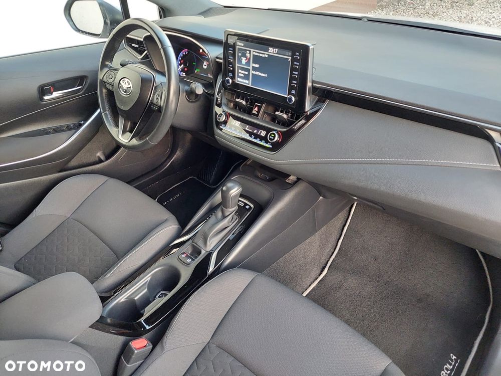 Toyota Corolla ver-1-8-hybrid-comfort - 24