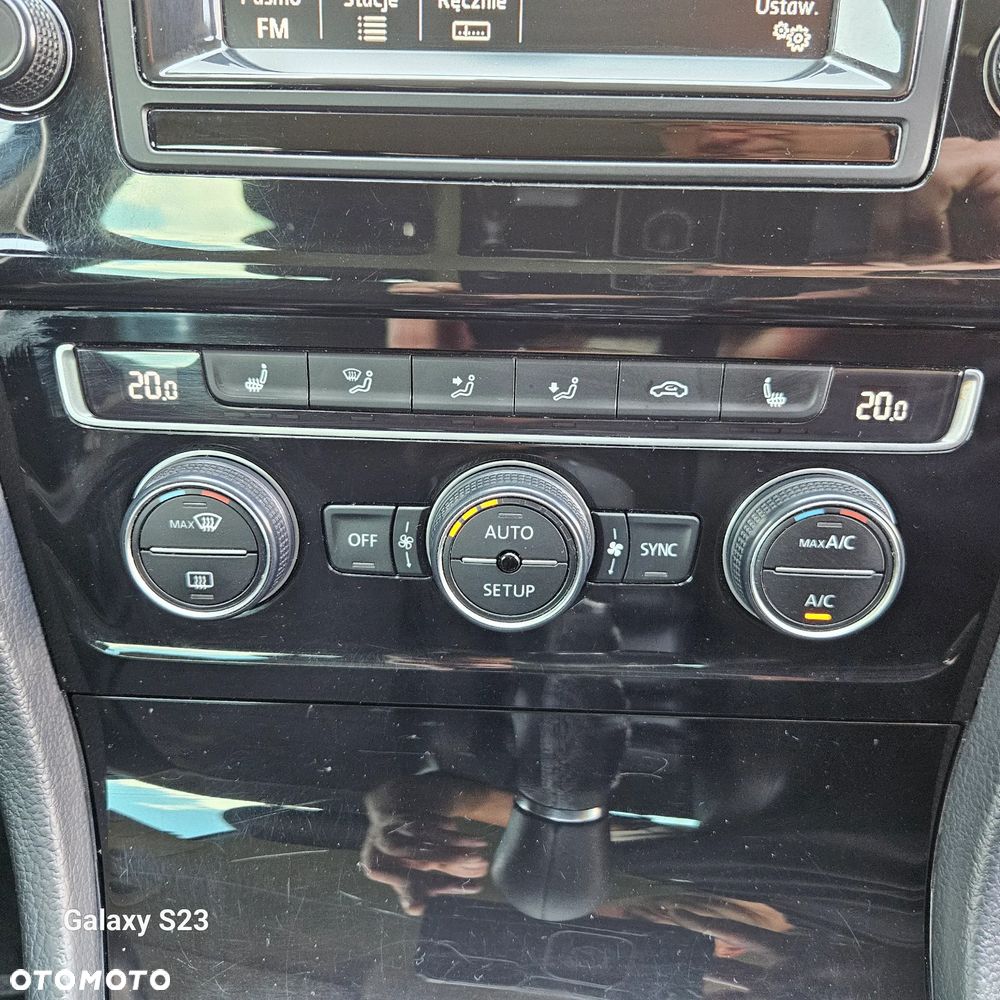 Volkswagen Golf - 31