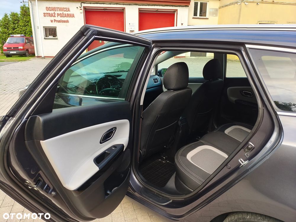 Kia Ceed 1.6 GDI Platinum Edition - 12