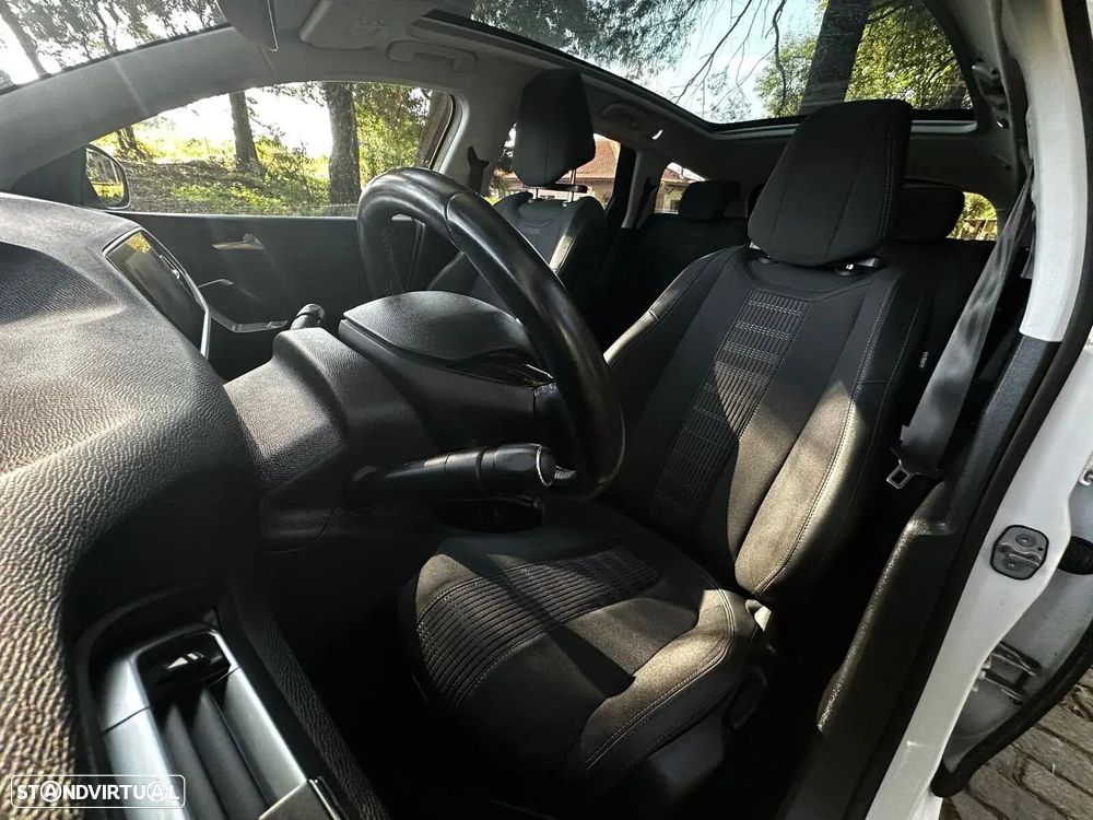 Peugeot 308 - 11